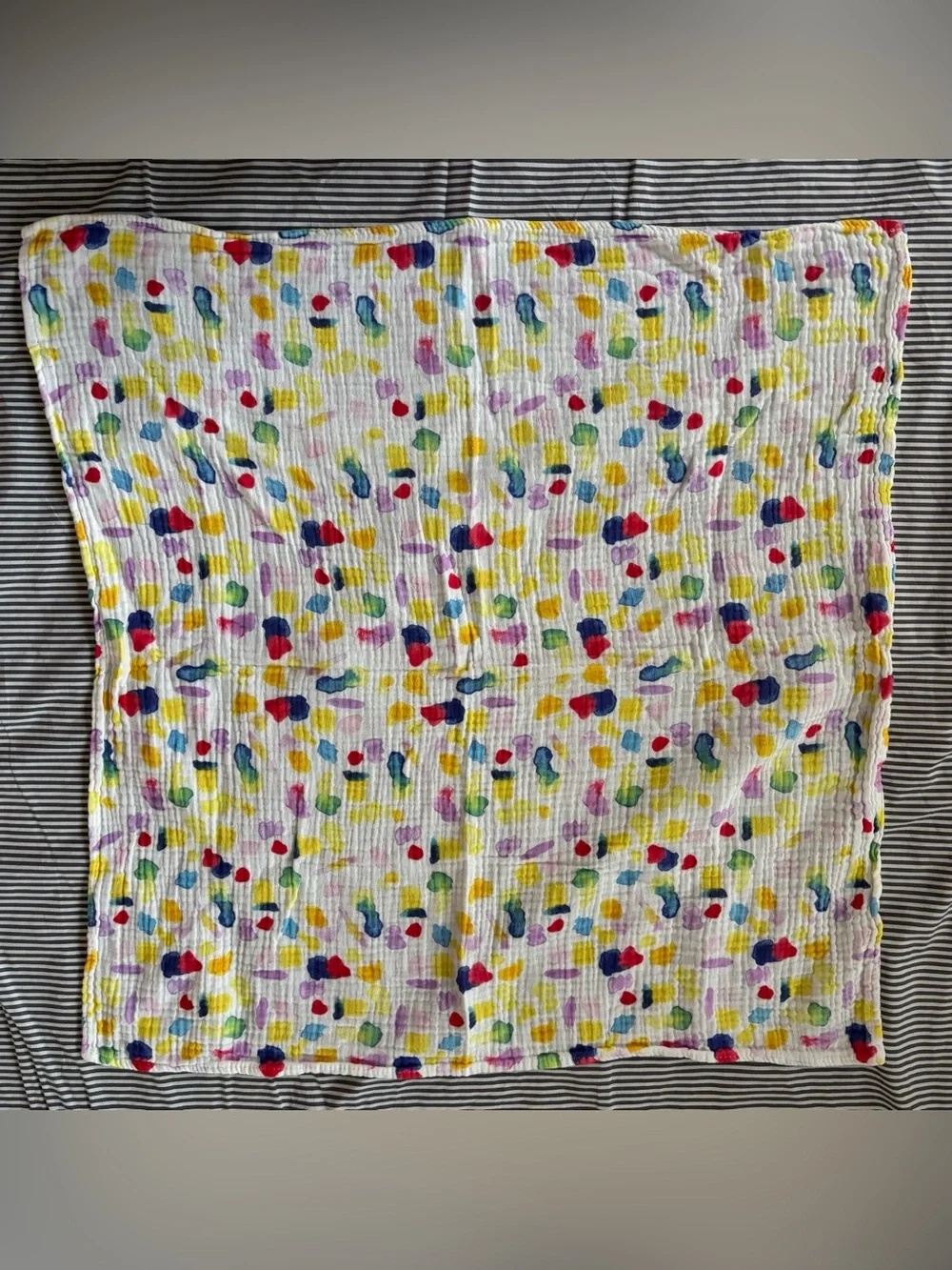 Lovevery Multicolor Dot Muslin Throw Blanket